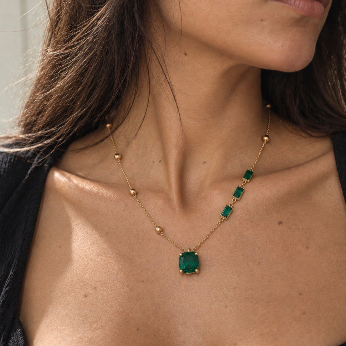 Collier Selkis