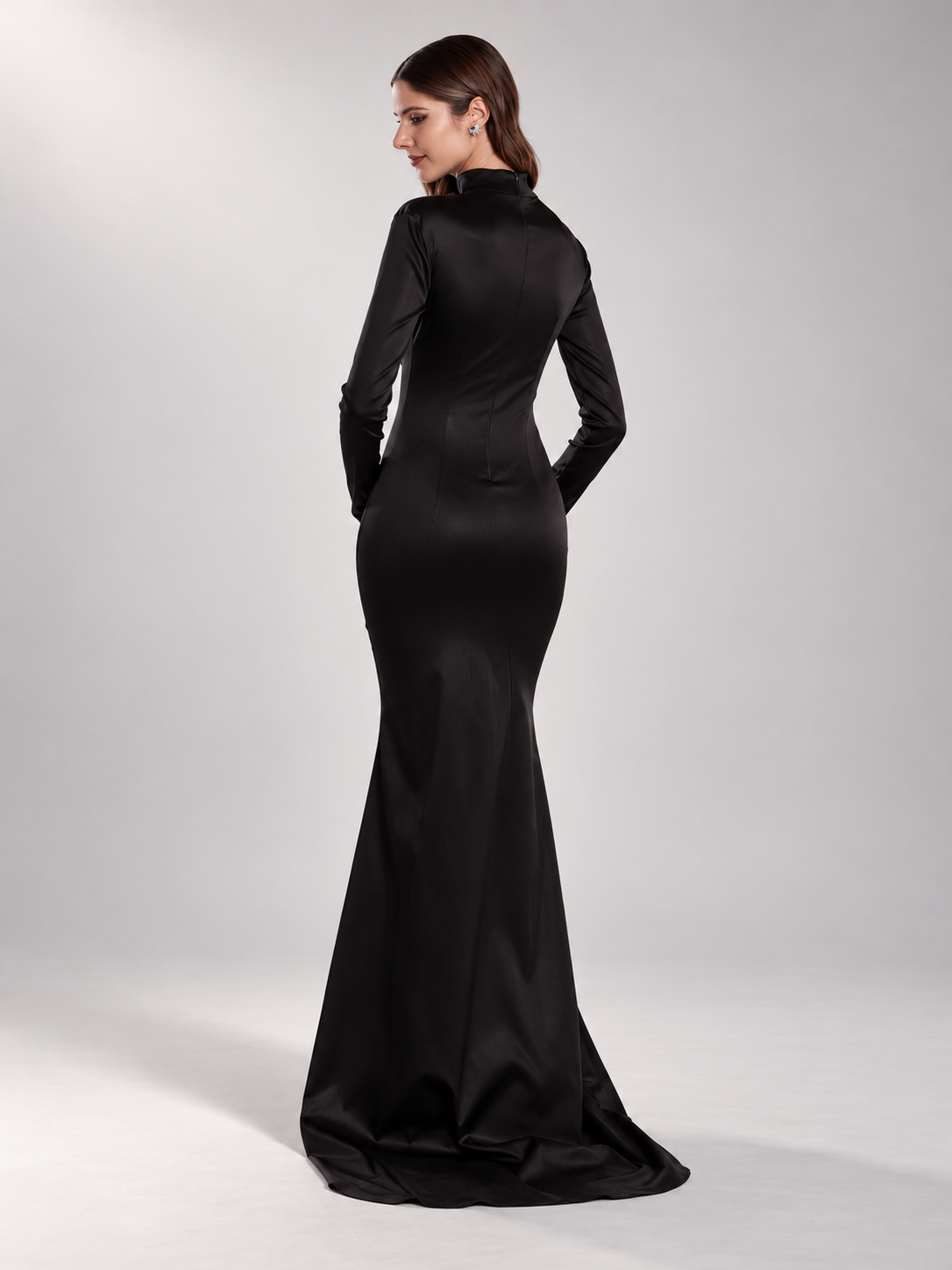 Robe Aléctrona noire — vue de dos