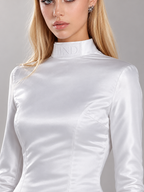 Robe Aphaïa blanche — détail des broderies