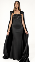 Robe Lampétie et cape Circé, noire — Vue de face, silhouette entière