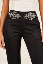 Pantalon Héra, noir — Détail des finitions