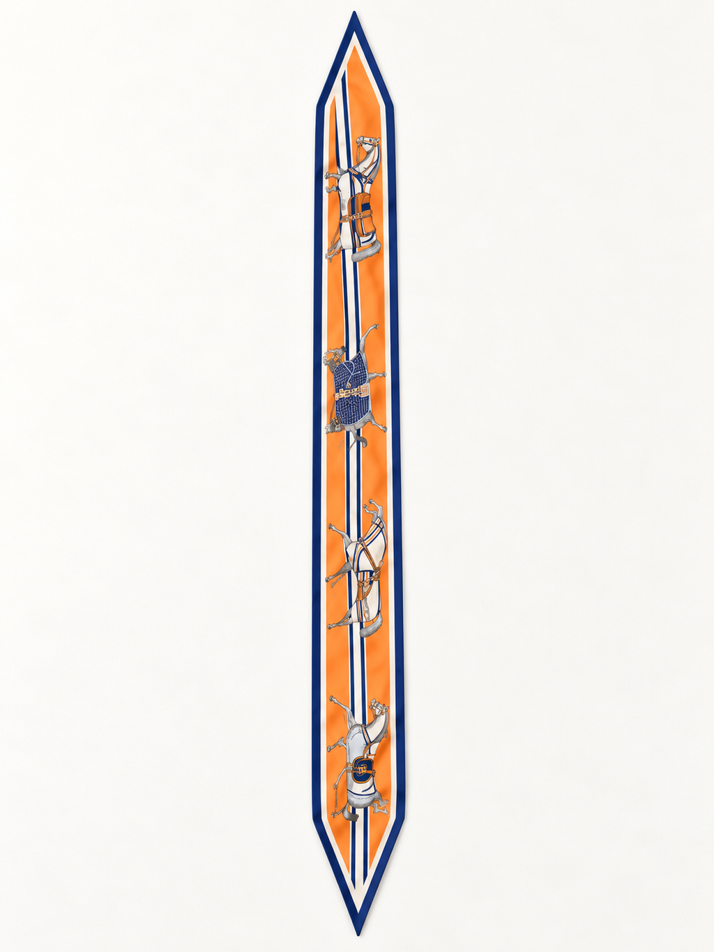 Foulard Rue Crémieux, vue entièrement ouverte, format 145 × 15 cm — visuel reconstitué