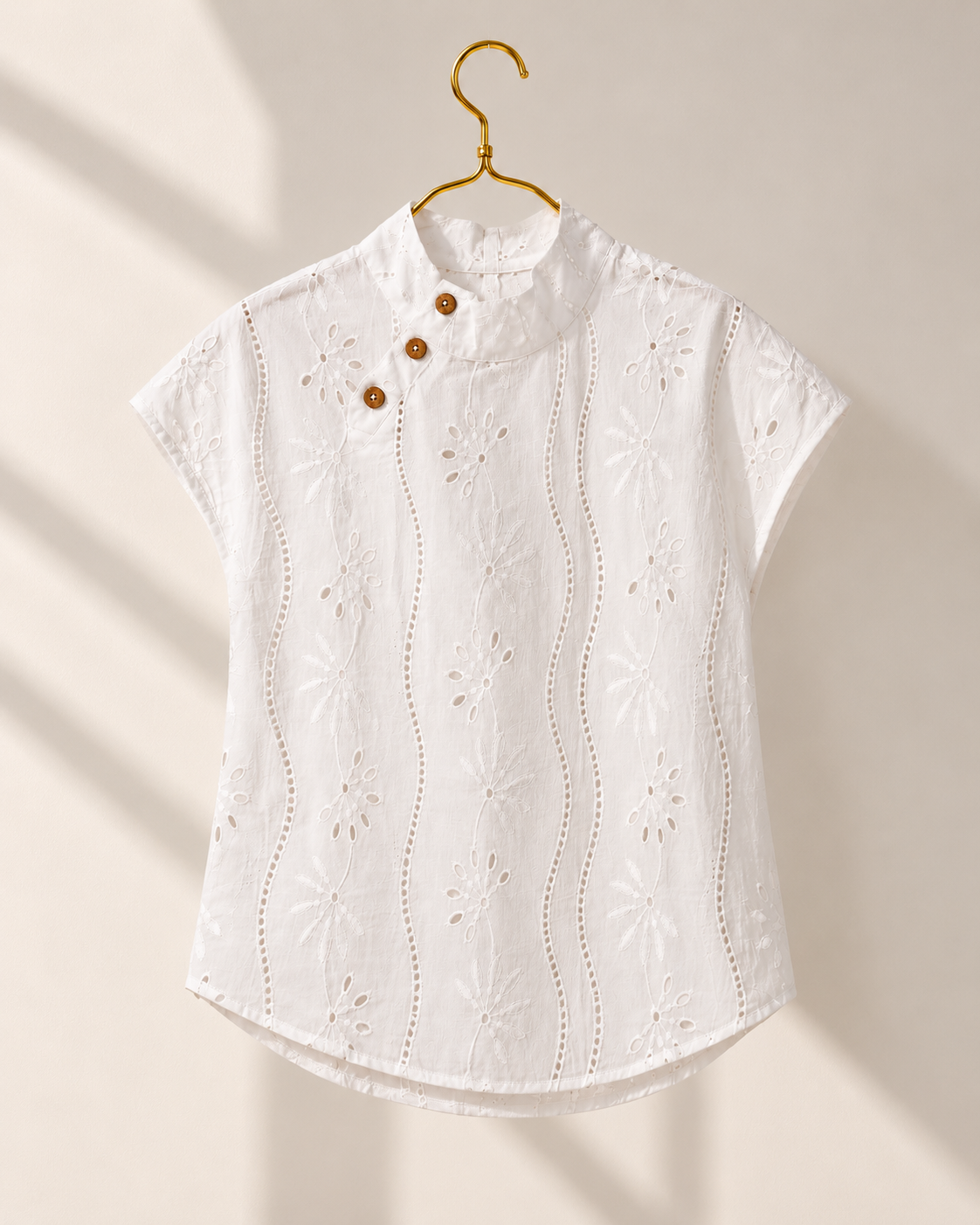 Haut Cadet blanc sur cintre
