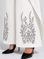 Pantalon Élysée, blanc — détail des broderies