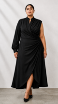 Robe noire longue drapée à une manche